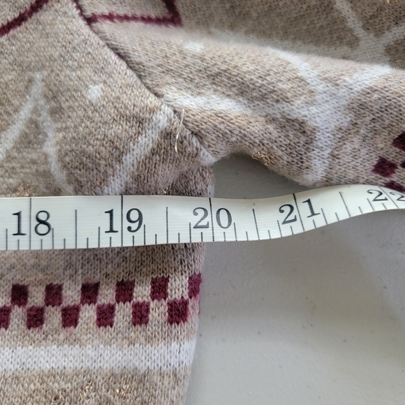 Acrylic vintage sparkle sweater - Picture 8 of 10